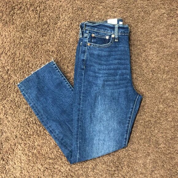 New Levi’s Queen of the Meadow Distressed High Waist Straight Leg Jeans For Wome - Picture 1 of 12